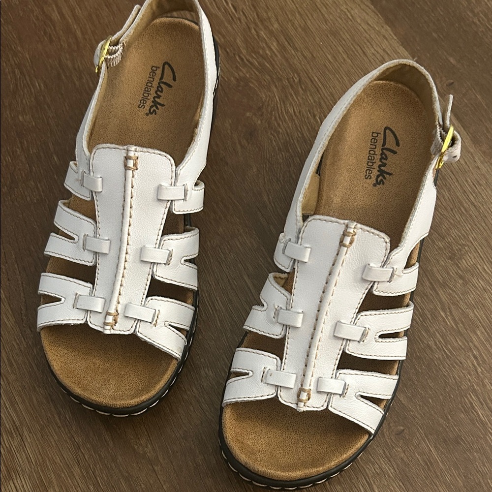 Clarks Women's Cream Sandals